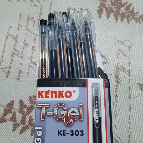 

Nikmati Pulpen Kenko T-Gel Ke-303 ,5Mm Black (Harga Untuk 1 Pak/12 Pcs) Terbatas