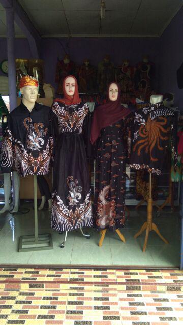 Maura Couple - Sania Ruffle Batik Couple