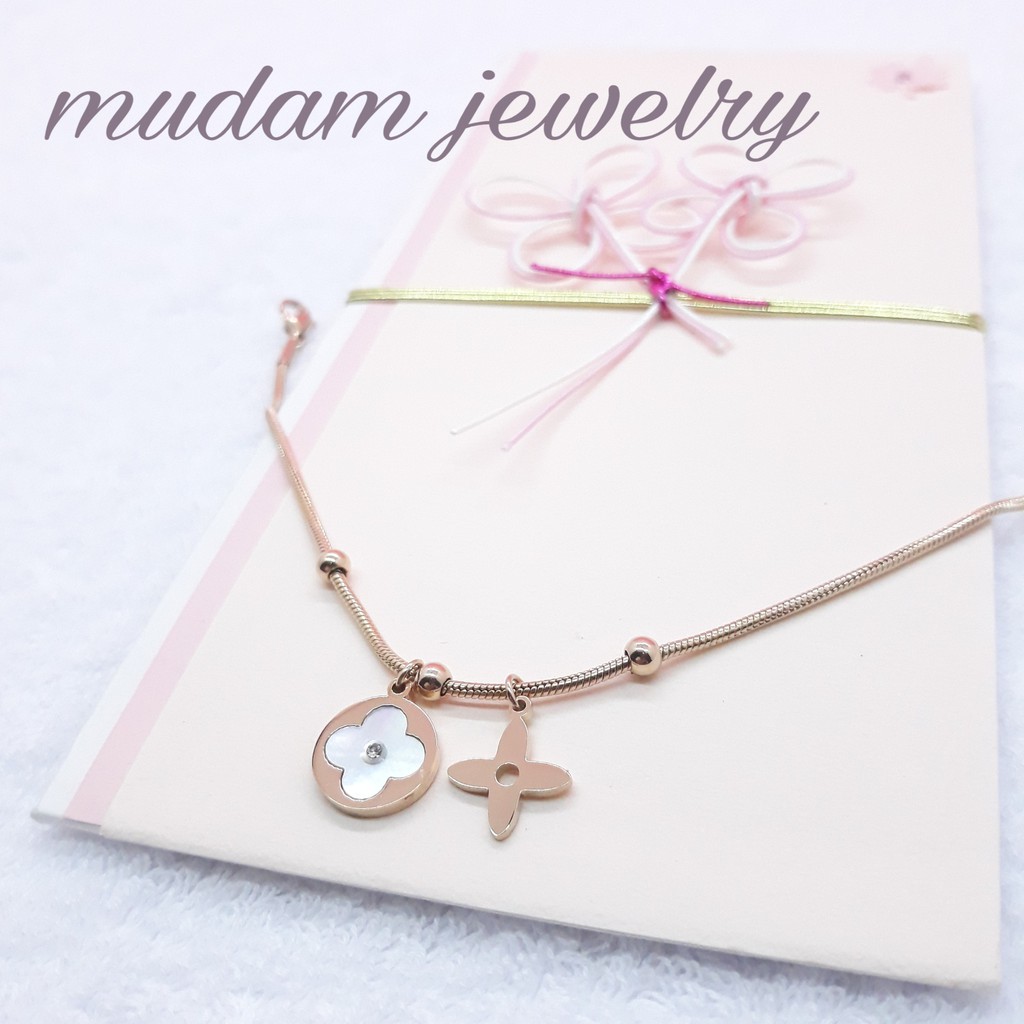 Gelang Titanium Motif Bunga Kulit Kerang Rose Gold 18K