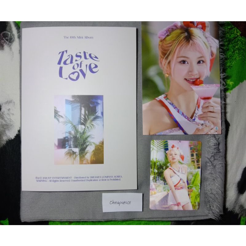 Chaeyoung Taste of Love Vers (Lenticular, Tasting Card, dan Booklet)
