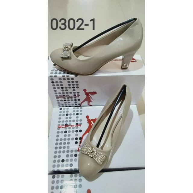 SEPATU HEELS SOFIYA
