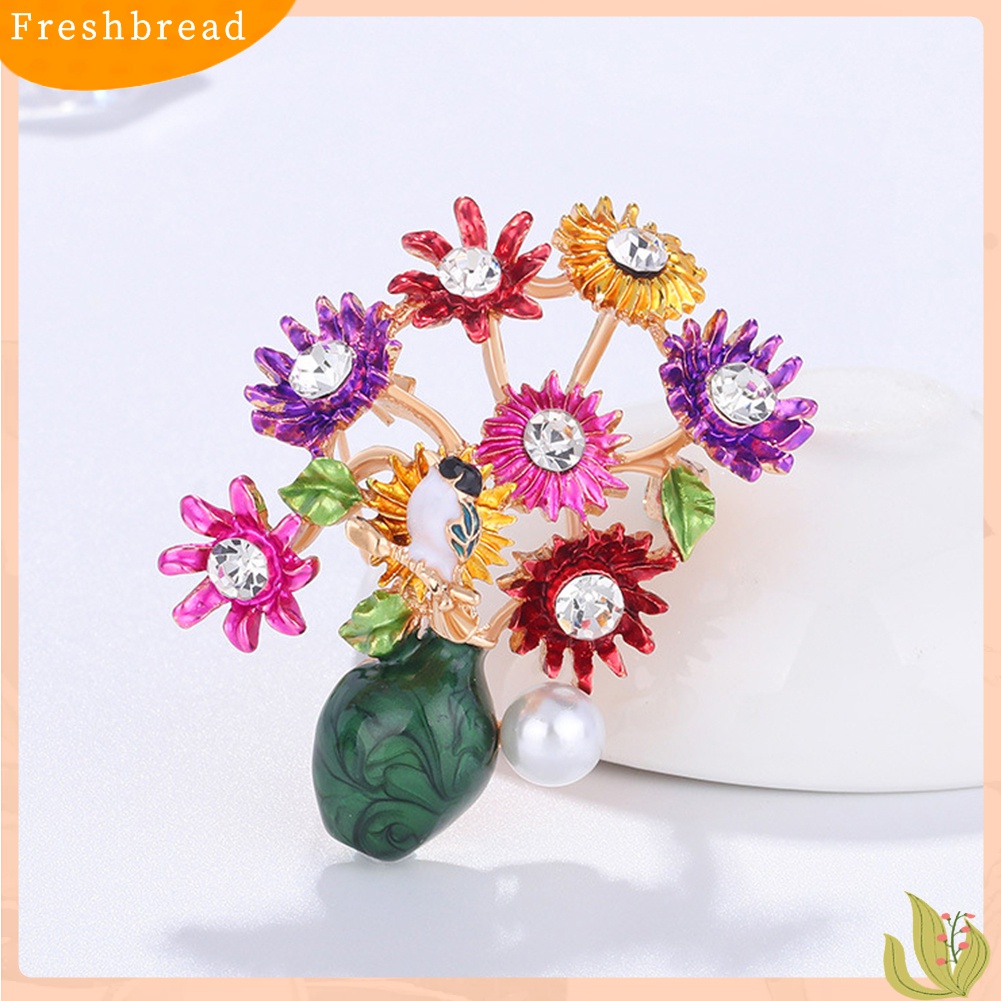 [ TERLARIS]Fashion Women Flower Vase Rhinestone Inlaid Brooch Pin Corsage Lapel Jewelry