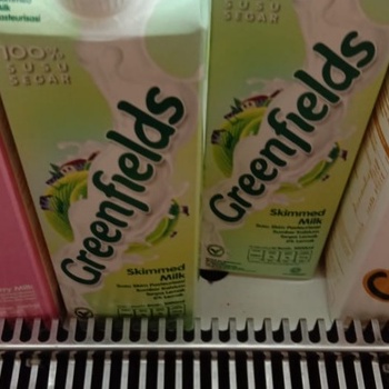 

Greenfields Skimmed Milk 1000 ml