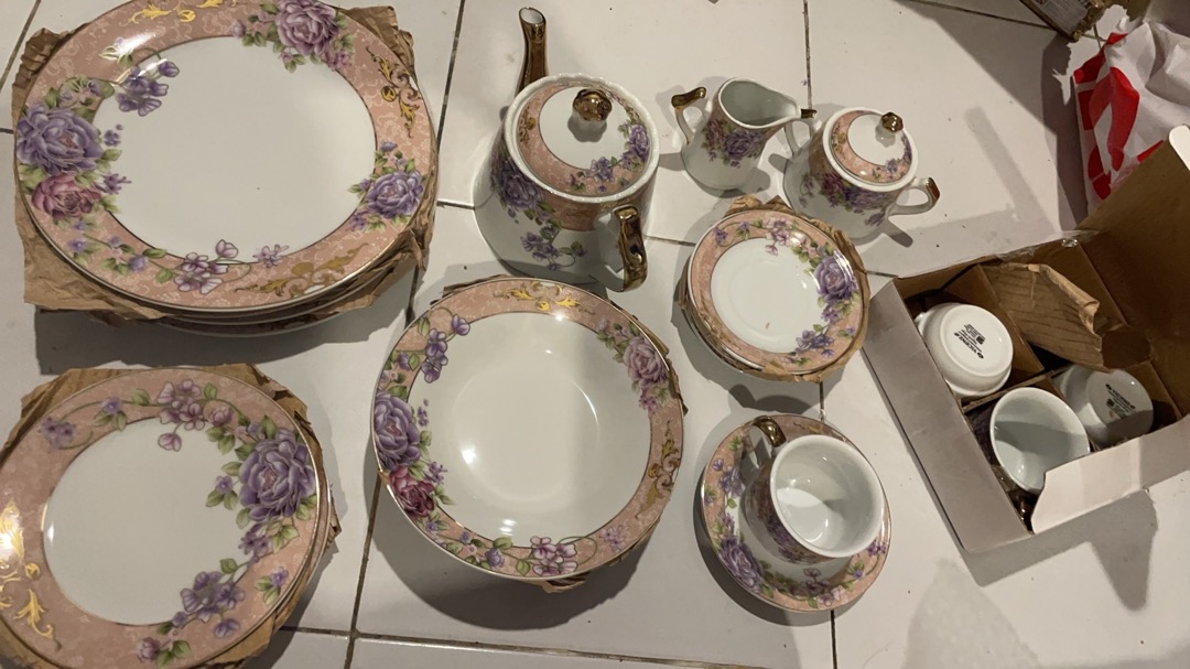 100% Original Vicenza Perangkat Makan Piring Gelas Dinner Set D88