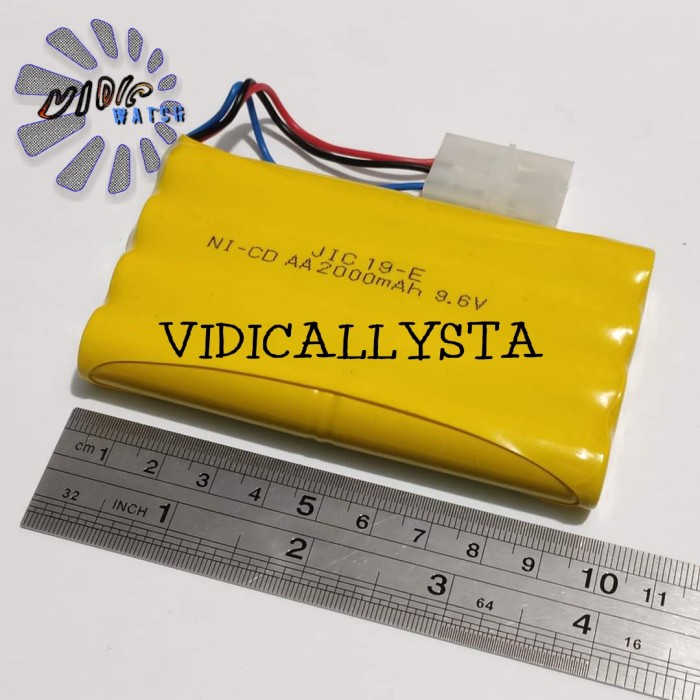 Baterai Ni-Cd RC AA 2000mAh 9.6V Model 3 Socket Putih isi 8