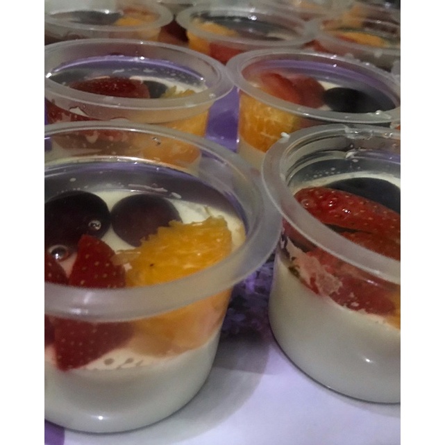 

Puding buah 3 lapis