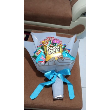 

buket snack/gift untuk anak/hadiah ulang taun anak keren/