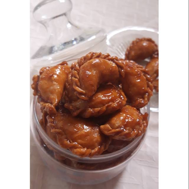 

Kue Jalangkotek Bugis