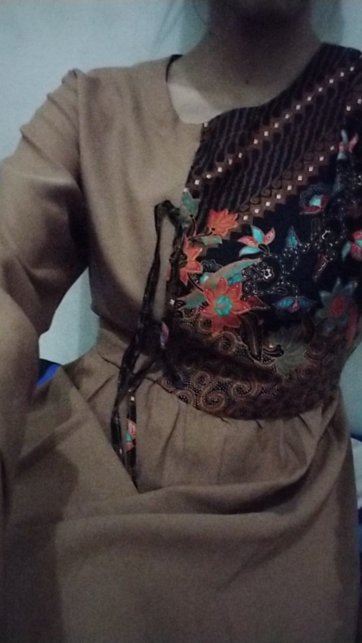 Atasan Batik Dolby Dolbi Dobby Doby Tenun Sutra Tulis Halus Katun Atbm Baron ,sarombit Atasan