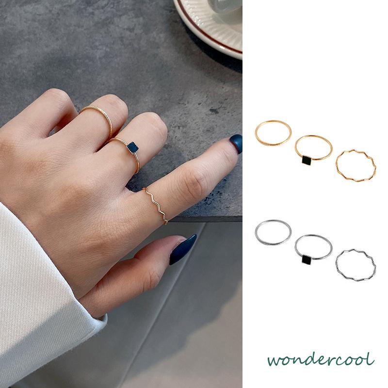 Cincin Zirkon Hitam Cincin Tiga Bagian Wanita High-end Sederhana Desain Niche Persegi Kecil-Won