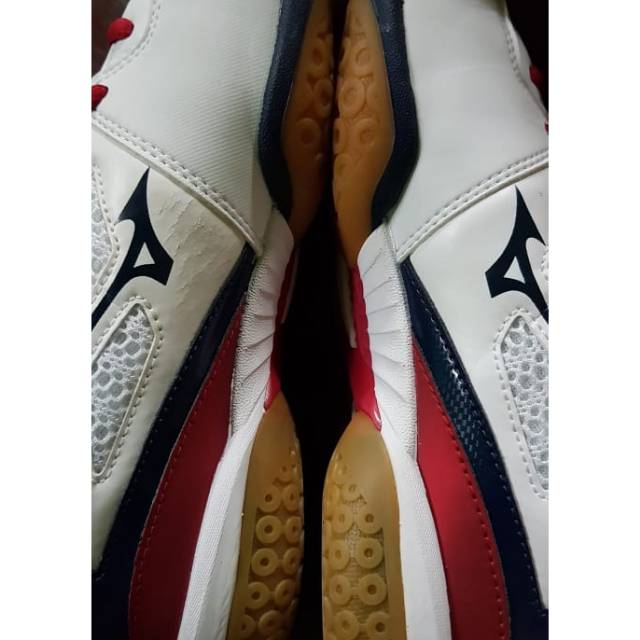 Mizuno wave fang ss2