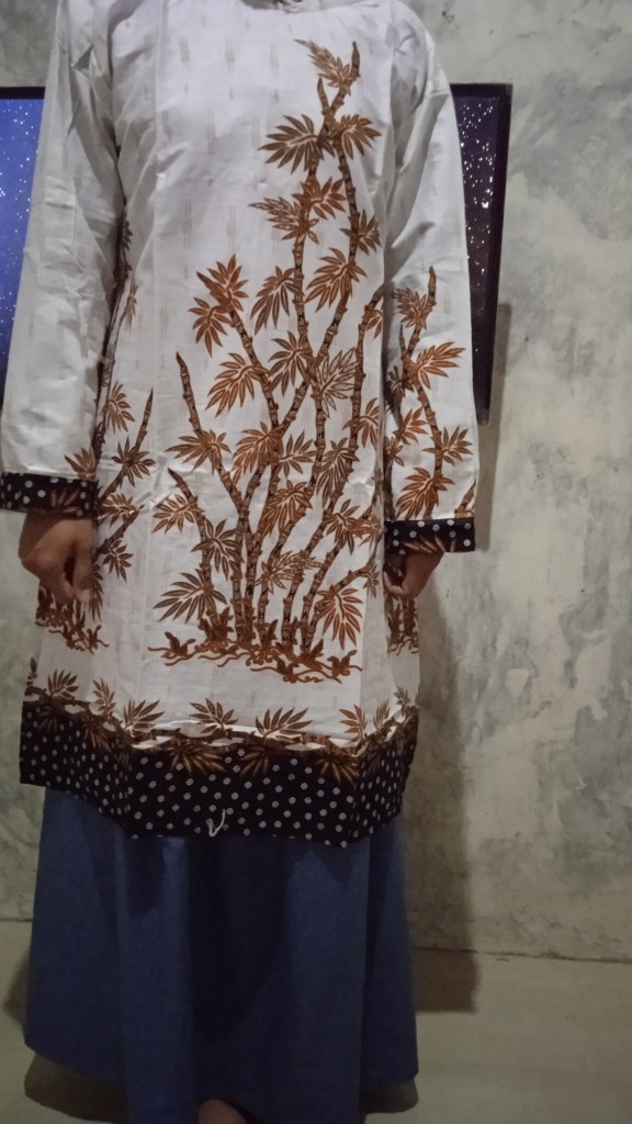 Baju Batik Couple Gamis Batik Keluarga Motif Bambu Putih Dengan Batik Anak Terbaru