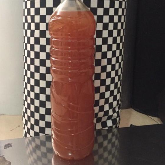 

LEM KUNING BOTOLAN 1,5 ltr ,.