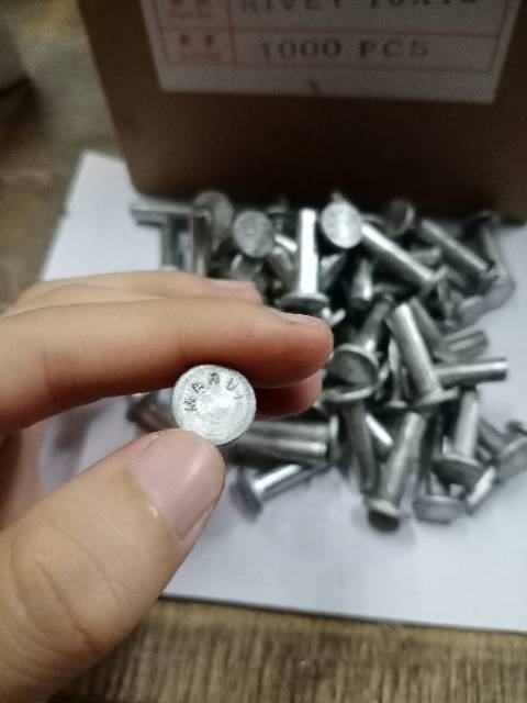 1 Bh Paku Rivet 10x12 Mobil FUSO Merek Marui Genuine Parts Ukuran 11mm X 24mm