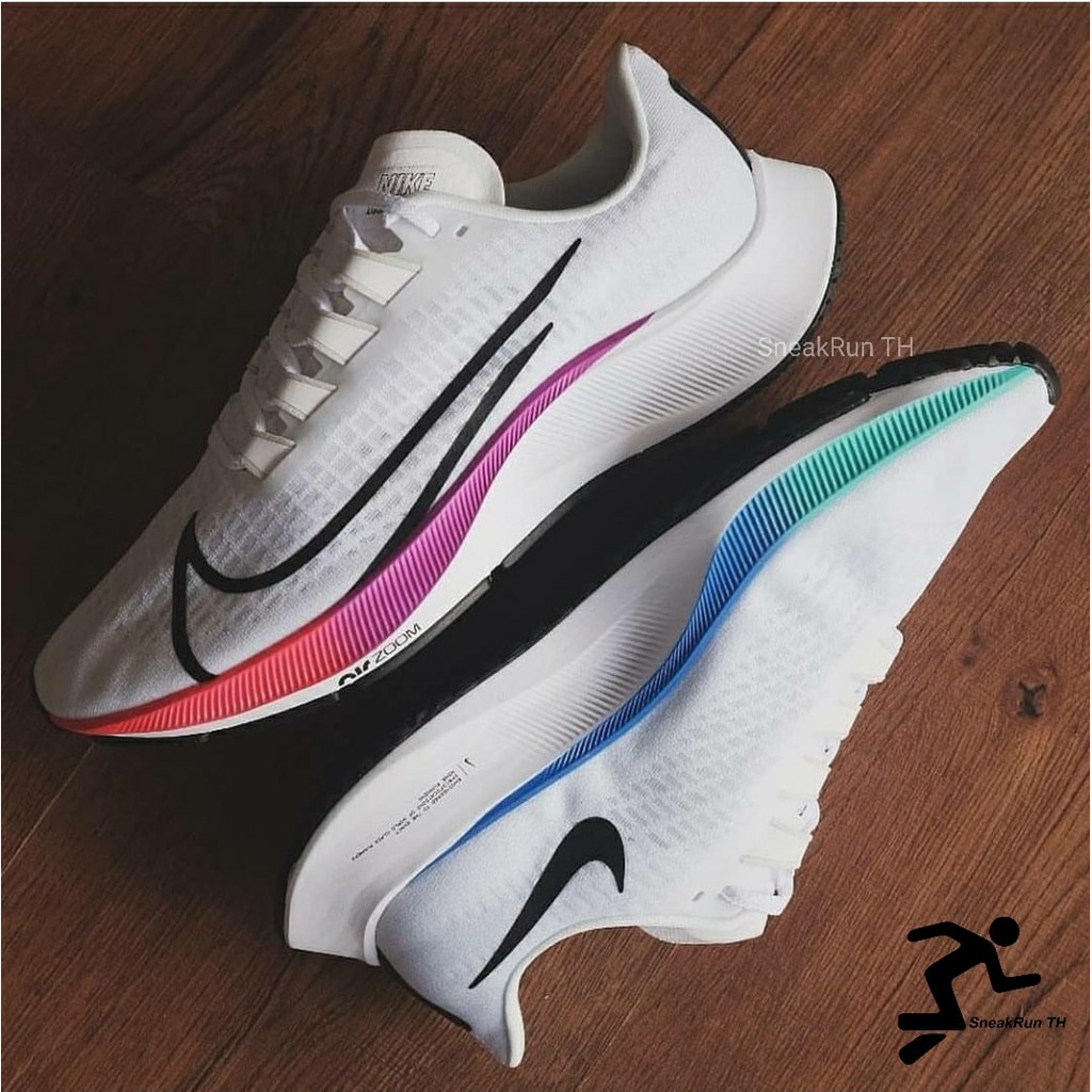 Кроссовки nike 37