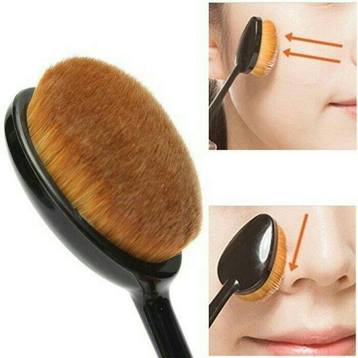 MAC OVAL BRUSH / OVAL BLENDING FOUNDATION BRUSH - KUAS OVAL FOUNDATION