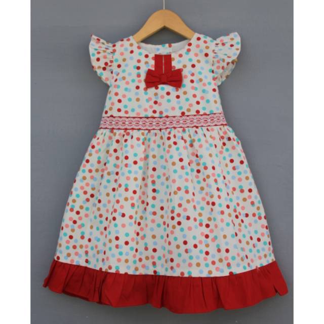 

Donita polkadot pita merah
