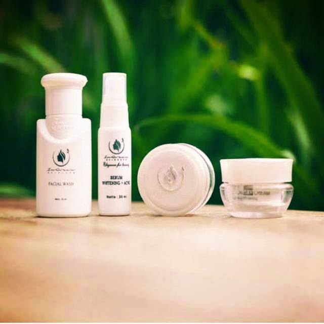 PEMUTIH WAJAH TERBAIK IM QWEEN SKINCARE PAKET KULIT NORMAL / NEW PACK  POT PUTIH ORIGINAL