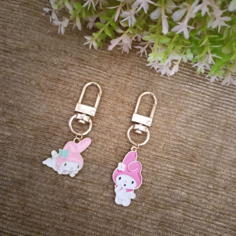 keychain charm enamel bentuk boneka melody hello Kitty cute