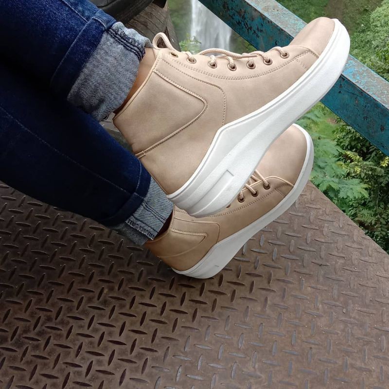 sepatu boots wanita, sepatu boots cewek, sepatu sneaker boot wanita, sepatu boot wedges GYT 4510