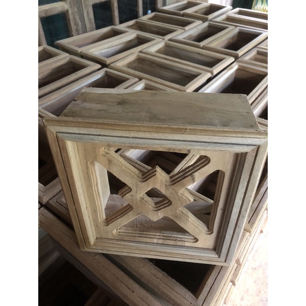 Loster Ventilasi Udara Kayu Jati Rumah Ukuran 20x20