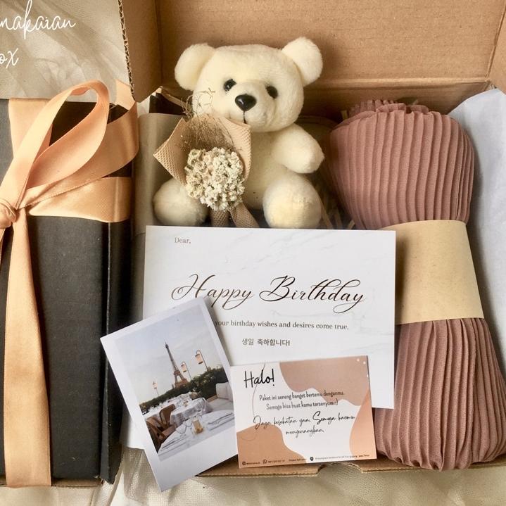 

Terbatas WETVN Box Hampers Hitam Gift Box Kotak Kado Pacar Hadiah Sahabat Cowok Cewek Ulang Tahun Set Packaging dengan Pita dan Kartu Ucapan Birthday Valentine Anniversary Graduation Lebaran Idul Fitri Ramadhan Hari Raya Wisuda Wedding Babyborn 71 Baru