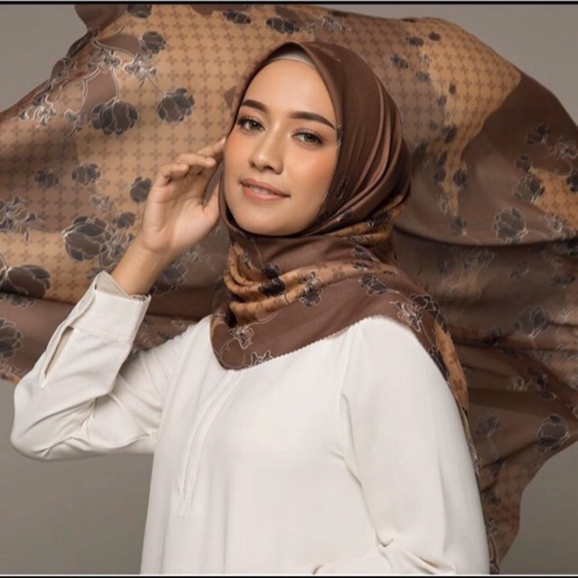Fahara scarf Heaven lights