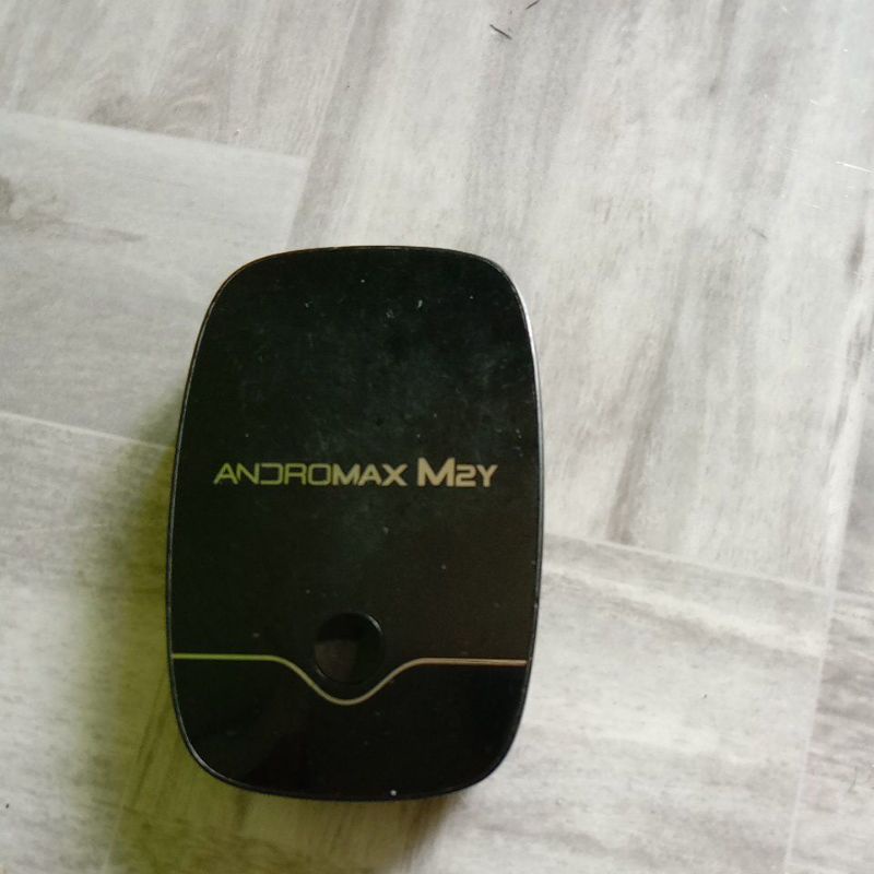 modem ANDROMAX M2y