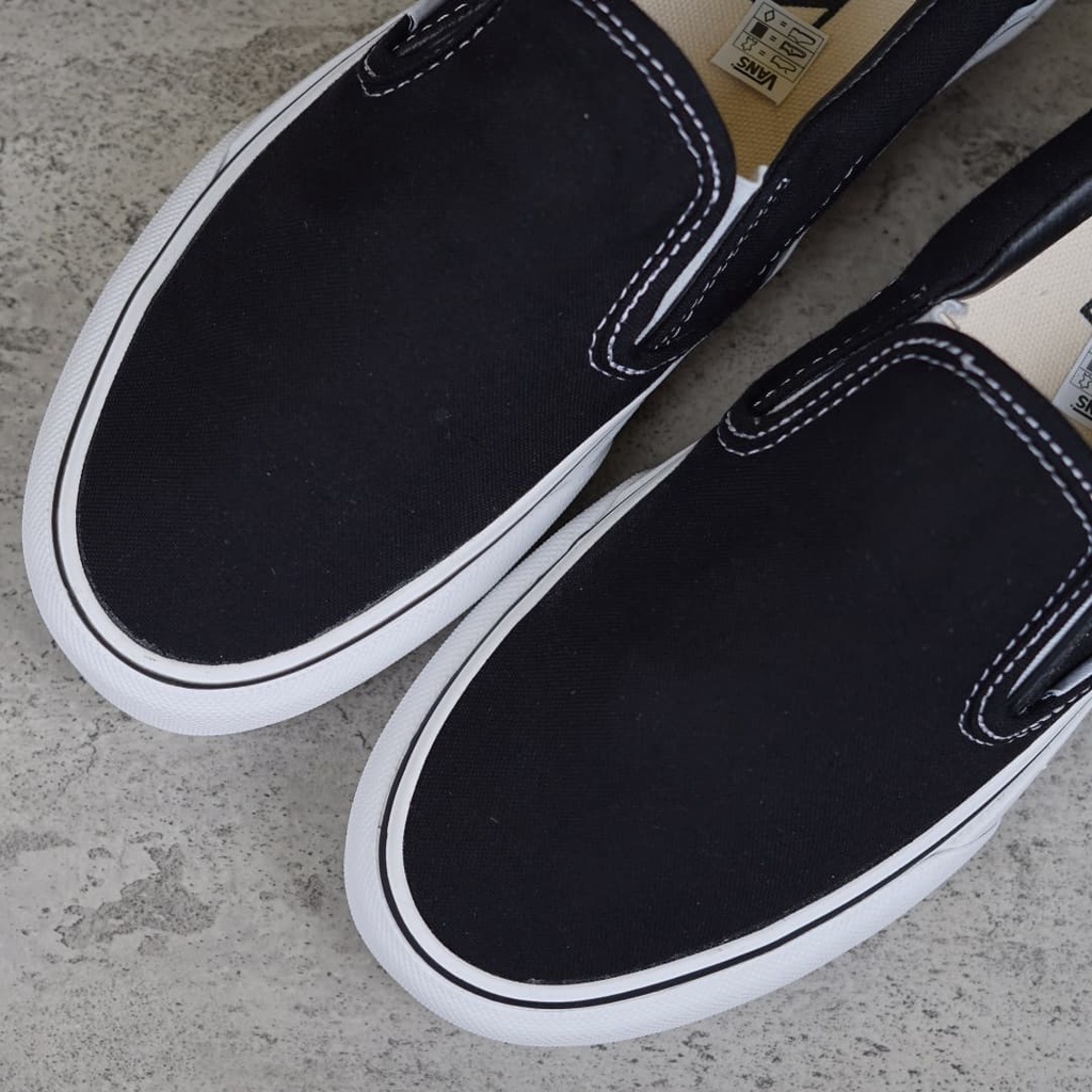 Sepatu Vans Slip On Premium Quality Unisex (Pria/Wanita)