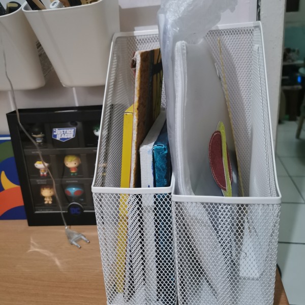 

Tempat Dokumen Kertas / Box File Majalah isi 2