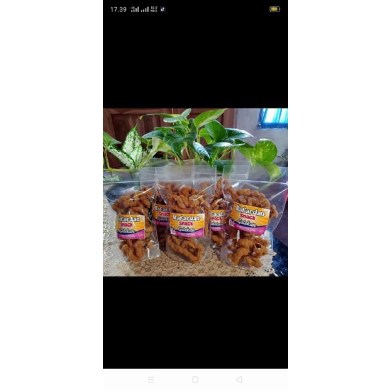 

kripik usus by rafardan