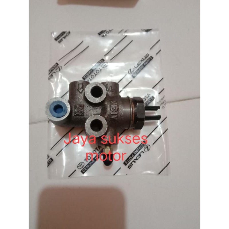 pembagi minyak rem Valve Assy kijang 7k Efi original