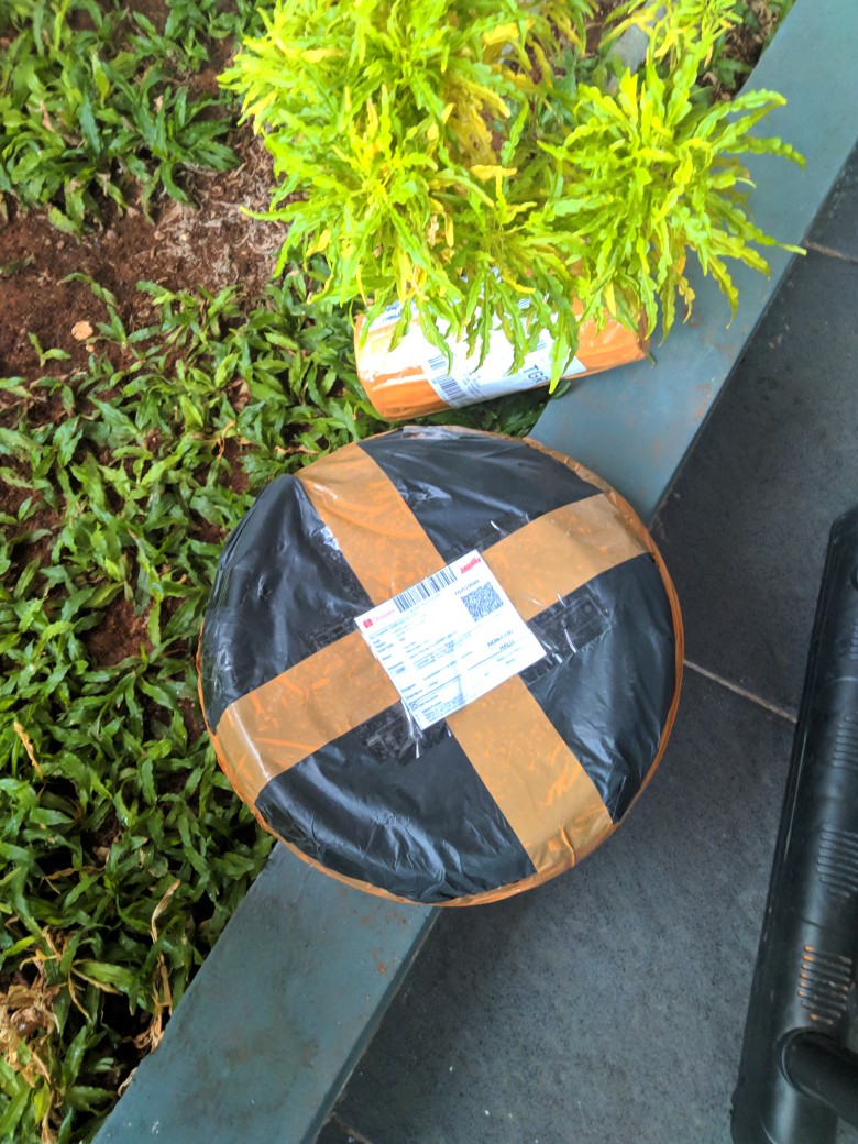 Tutup Galon Biru Anti Tumpah Praktis Efisien