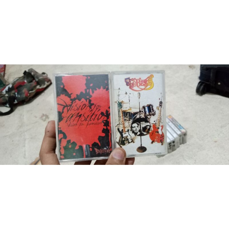 kaset pita the best of naif & burgerkill