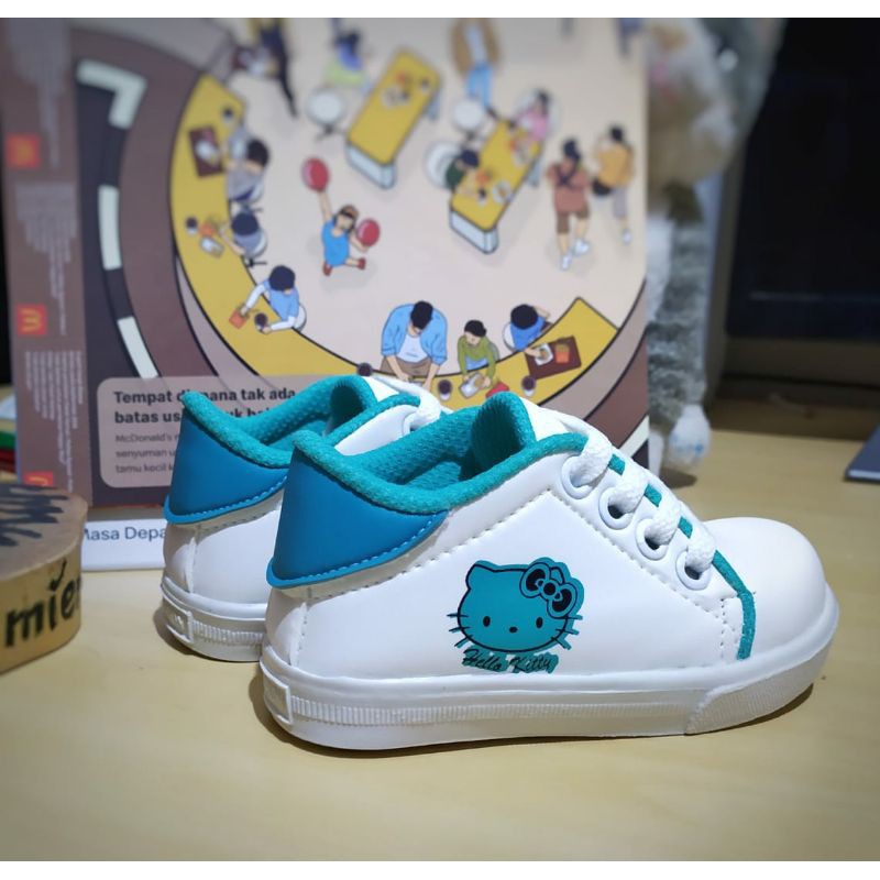 sepatu anak usia 1 s/d 3,5 tahun/sneaker anak hello kitty/sepatu balita murah/sepatu anak perempuan