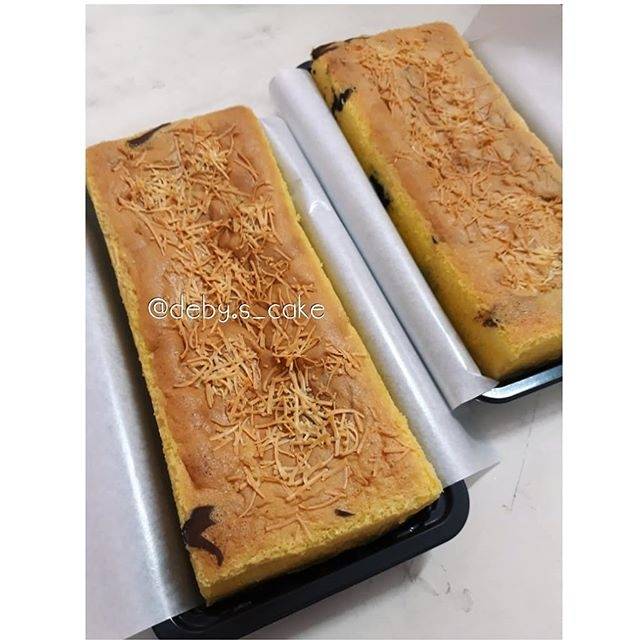 

Bolu original topping keju
