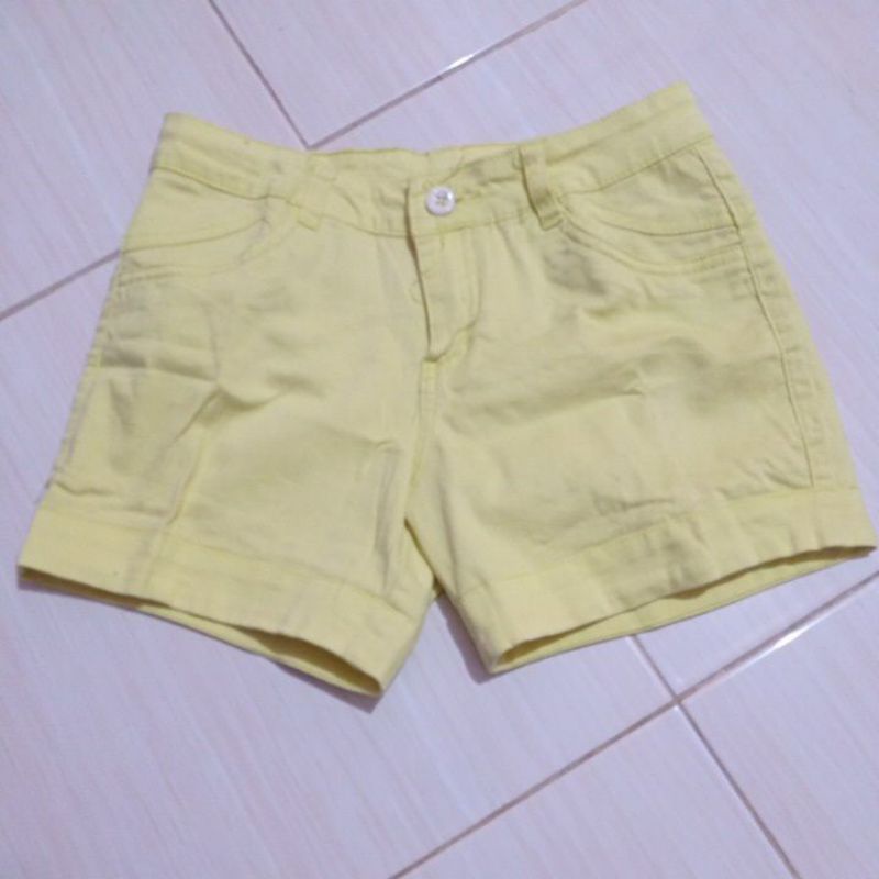 celana pendek second