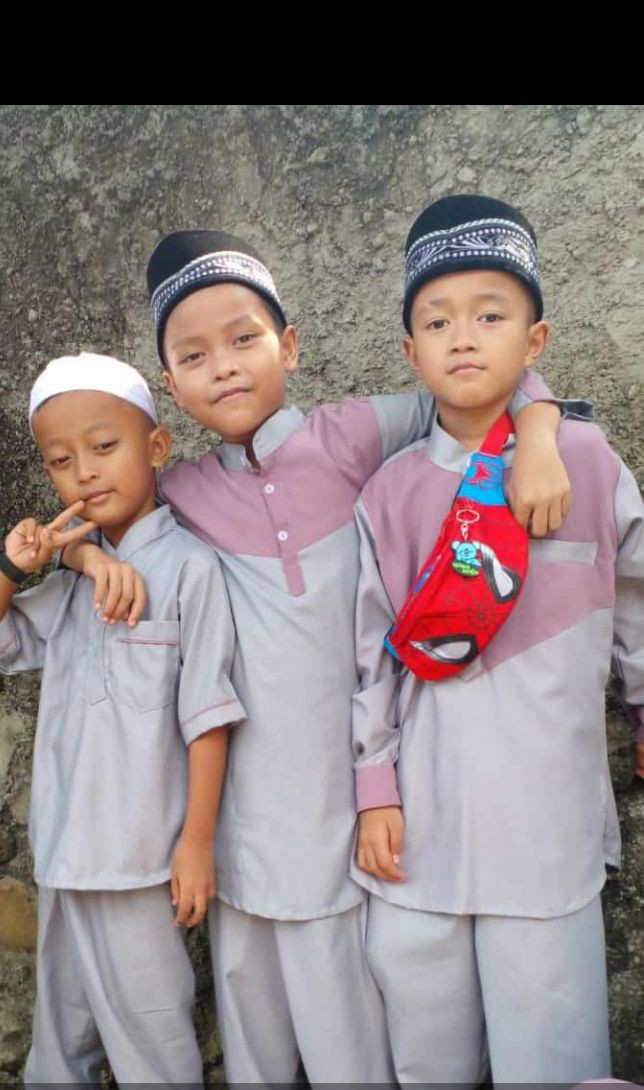 Baju Kemeja Batik Pria Gus Azmi Syubbanul Muslimin Batik Katun Halus Hadroh Azzahir Santri Muslim