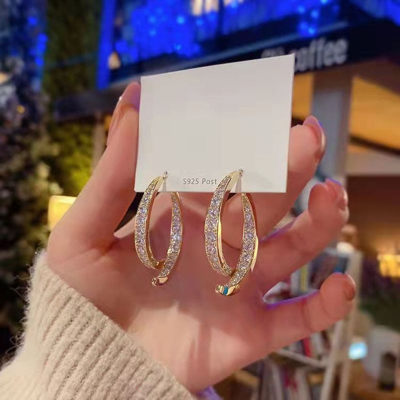 1 Pasang Anting Giwang Simple Model Geometri Dengan Berlian Imitasi Untuk Wanita