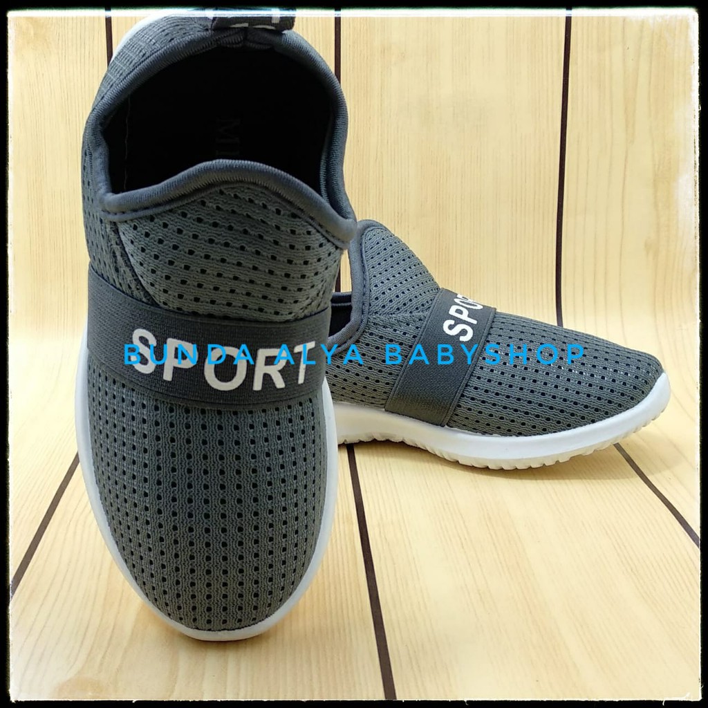 Sepatu Anak Laki IMPORT 5 6 7 Tahun ABU Lentur - Sepatu Anak Cowok Sporty Dan Elastis Alas Karet Anti Licin Size 31 - 36