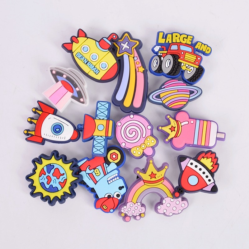 Aksesoris Sandal Kartun Sepatu Pin Charm Motif Lucu Baru PVC Lubang Karakter Unik Terbaru