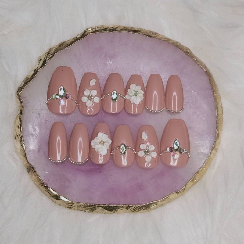 wedding nail art / kuku palsu nude