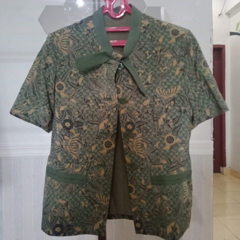 PRELOVED SETELAN SERAGAM BATIK KERJA (BAJU DAN ROK)