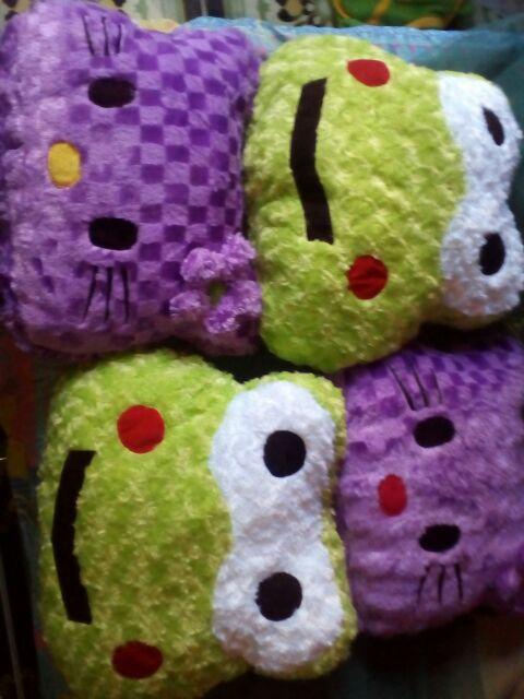 Bantal Karakter