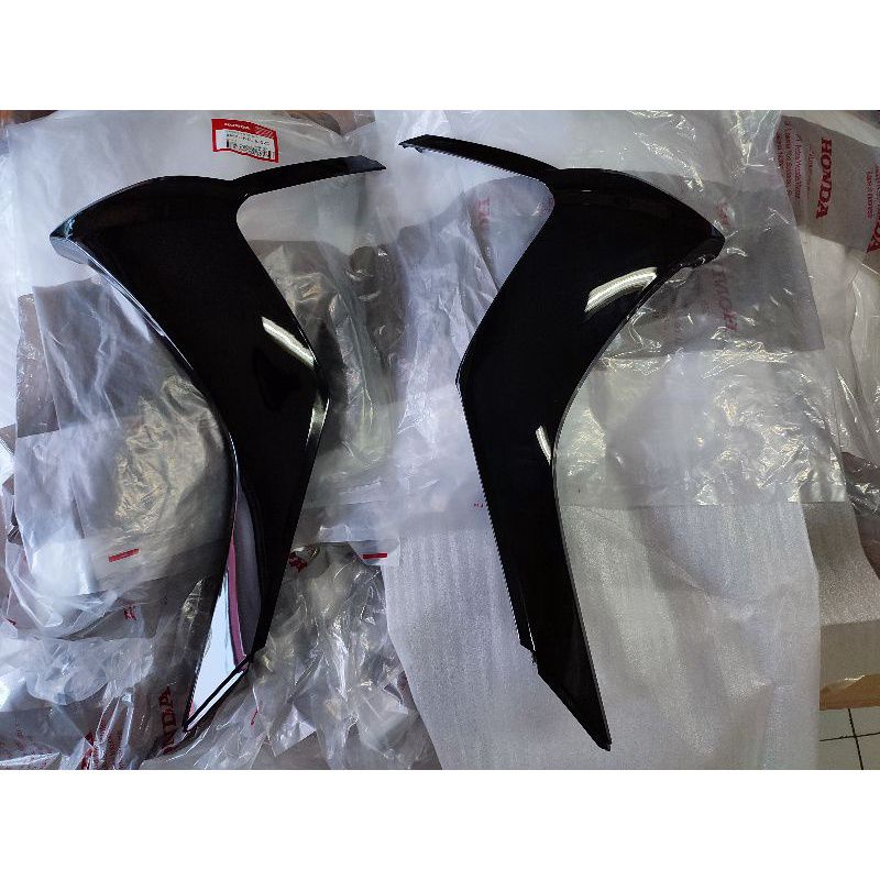 Sayap cover depan Kanan Kiri Honda Spacy Spacy Fi original AHM HONDA