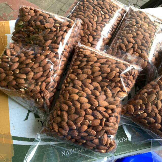 

Kacang almond panggang