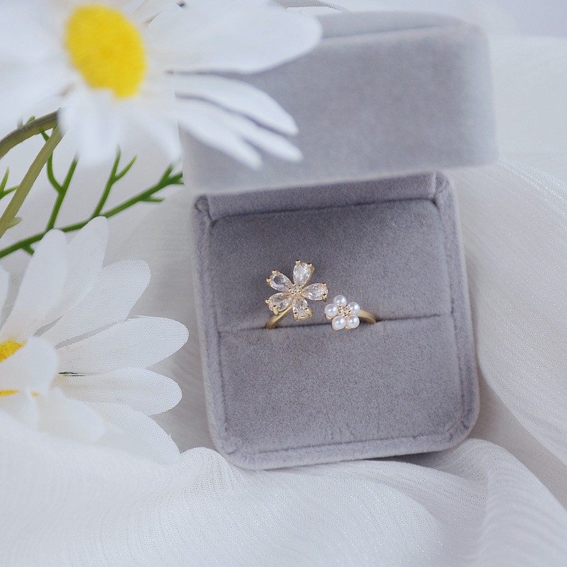Cincin Model Terbuka Adjustable Desain Bunga Aksen Mutiara Bahan Zirkon Gaya Korea