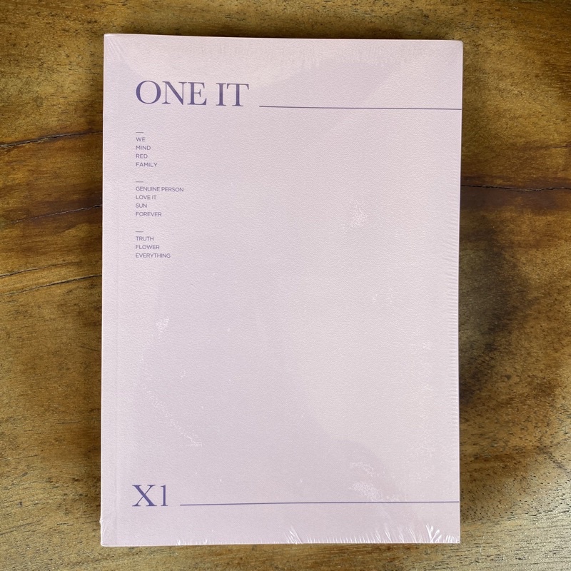 X1 OFFICIAL FANCLUB ONE IT ONEIT MEMBERSHIP KIT PHOTOBOOK + NOTEBOOK SEALED