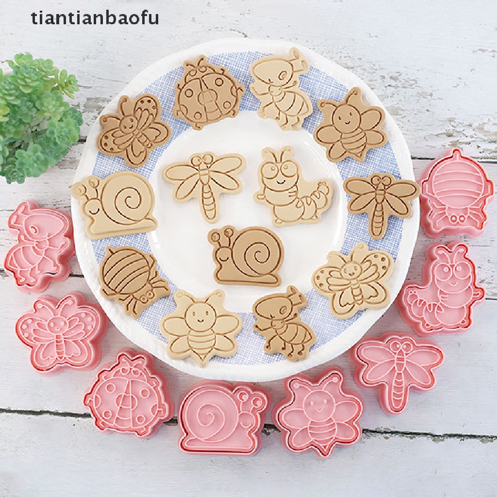 8pcs / set Cetakan Kue / Biskuit Bentuk Kartun Hewan Hutan Gajah Singa Lebah Butterfly 3D Untuk Alat Dapur