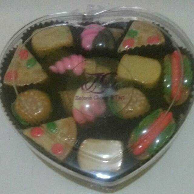 

Coklat karakter